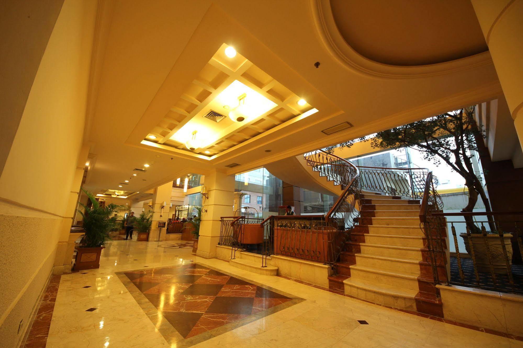 ג'קרטה Maharani Hotel מראה חיצוני תמונה